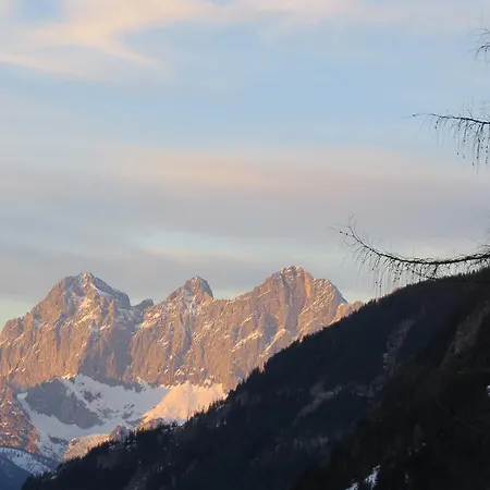 Sportpension Alpenrose Gæstehus 4*