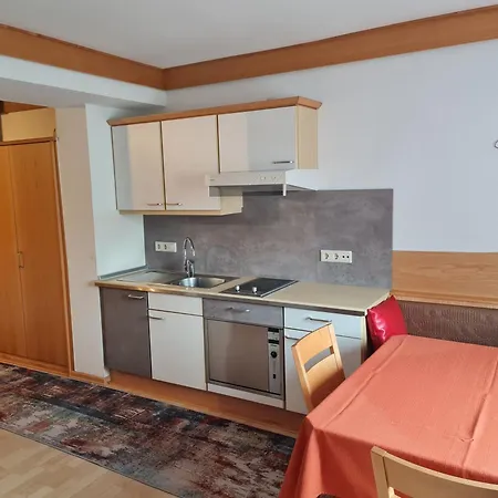 Sportpension Alpenrose Gæstehus 4*