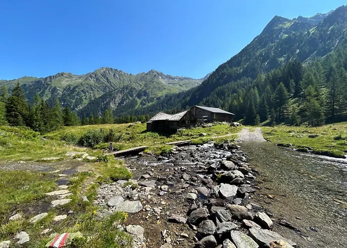 Sportpension Alpenrose 4*